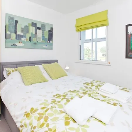 Walking Distance To Racecourse And Centre York