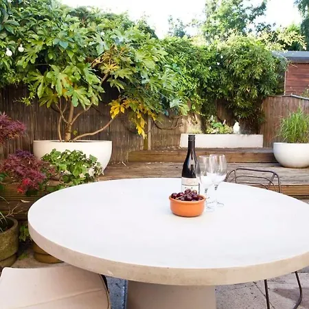 Vakantiehuis Walking Distance To Racecourse And Centre